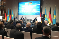 Präsident Tokajew eröffnet den Berliner Eurasischen Klub