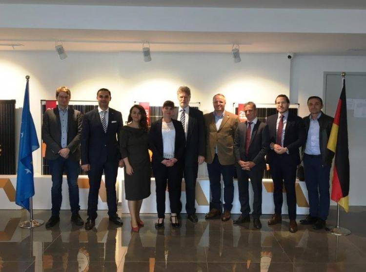 OAOEV-Delegation zu Besuch bei Jaha Solar, Foto: Quiring