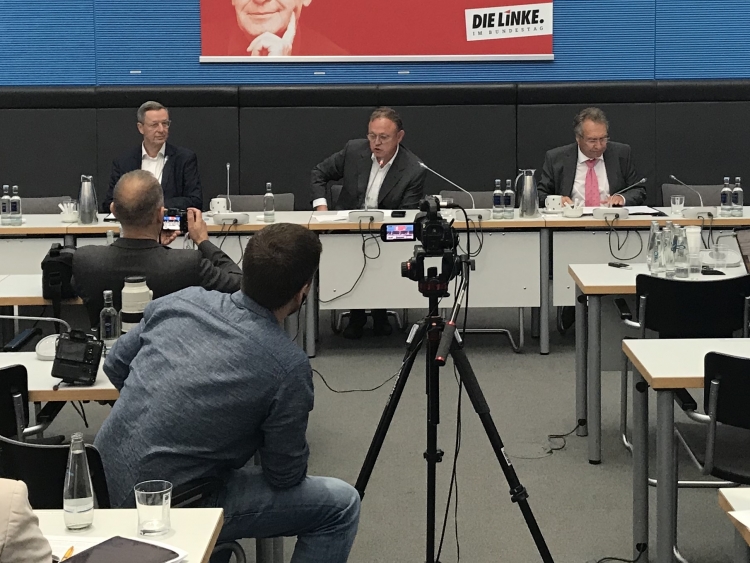 Michael Harms (li.) und Klaus Ernst, MdB, (re.)