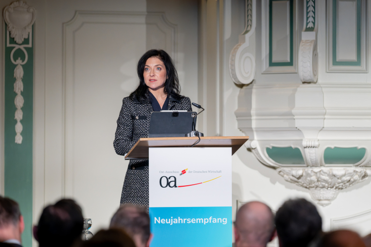 Bundeswirtschaftsministerin Reiche stellte in ihrer Rede die enge Verflechtung von Wirtschafts- und Geopolitik in den Mittelpunkt. Foto: Christian Kruppa