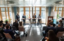Vollgepackte Agenda: In insgesamt vier Paneldiskussionen wurden beim 1. Deutsch-Moldauischen Wirtschaftsforum Wirtschaftschancen in verschiedenen Branchen diskutiert. Alle Fotos: Alexander Shelegov