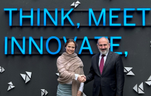 Cathrina Claas-Mühlhäuser, Stellvertretende Vorsitzende des Ost-Ausschusses, begrüßte den armenischen Premierminister zum Wirtschaftsgespräch in Berlin. Foto: A.Metz