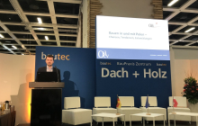 Regionaldirektor Stadnicki eröffnete das Polen-Forum auf der bautec. Foto: C. Himmighoffen