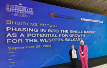 Anja Quiring (l.) und Antje Müller (r.), Ost-Ausschuss