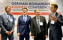 v.ln.r.: Ost-Ausschuss-Vorstandsmitglied Philipp Haußmann, Ministerpräsident der Republik Moldau Dorin Recean, AHK-Präsident Andreas Lier, AHK-Geschäftsführer Sebastian Metz, Foto: A. Metz