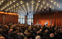 Angela Merkel bei der Wirtschaftskonferenz 2015