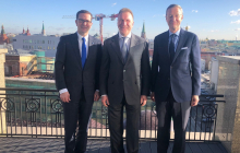 Mario Mehren (Wintershall DEA) mit Igor Schuwalow (Wneschekonombank) und Michael Harms (OAOEV), Foto: OAOEV