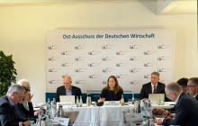 Die Ost‑Ausschuss‑Vorsitzende Cathrina Claas‑Mühlhäuser bei der Jahresauftakt‑Pressekonferenz. Foto: Ost-Ausschuss