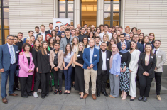 Mit der nunmehr 20. Generation des Zoran Djindjic Stipendienprogramms der Deutschen Wirtschaft kletterte die Zahl der Teilnehmerinnen und Teilnehmer auf insgesamt über 1000. Foto: Jürgen Scheer 