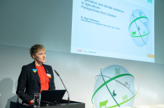 Die ukrainische Vize-Agrarministerin Olga Trofimtseva begrüßte die Diskussion über Klima- und Dürrefolgen. Foto. P. Himsel