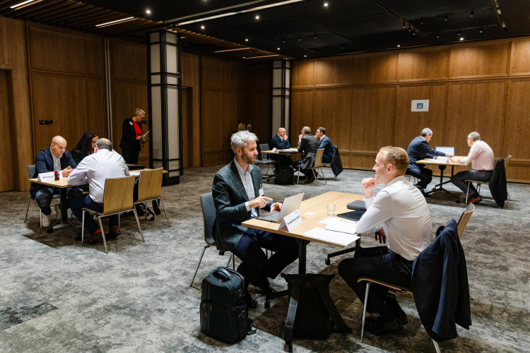 Partnerbörse für Unternehmen: Das Forum in Krakau brachte Einkäufer und Zulieferer ins Gespräch. Foto: Katarzyna Pracuch