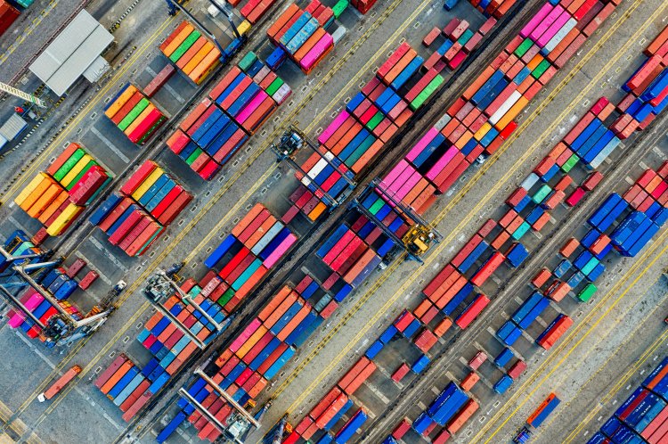 Foto: Containerhafen, Pexels