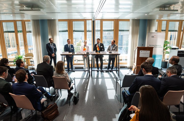 Vollgepackte Agenda: In insgesamt vier Paneldiskussionen wurden beim 1. Deutsch-Moldauischen Wirtschaftsforum Wirtschaftschancen in verschiedenen Branchen diskutiert. Alle Fotos: Alexander Shelegov