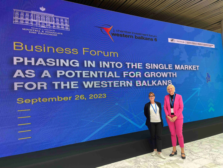 Anja Quiring (l.) und Antje Müller (r.), Ost-Ausschuss